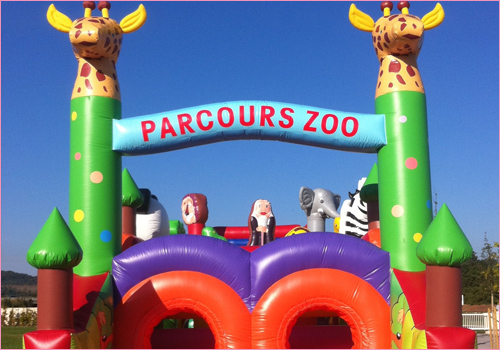 parcours zoo jeu gonflable